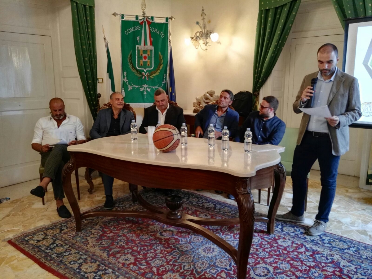 A S Basket Corato la squadra si presenta alla città Basket Corato